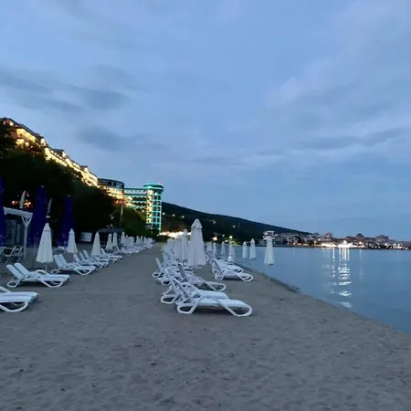 Appartamento Grand Marina F2 *